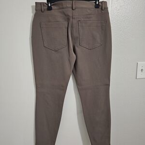 Express Women's Khaki leggings 27 lemgth